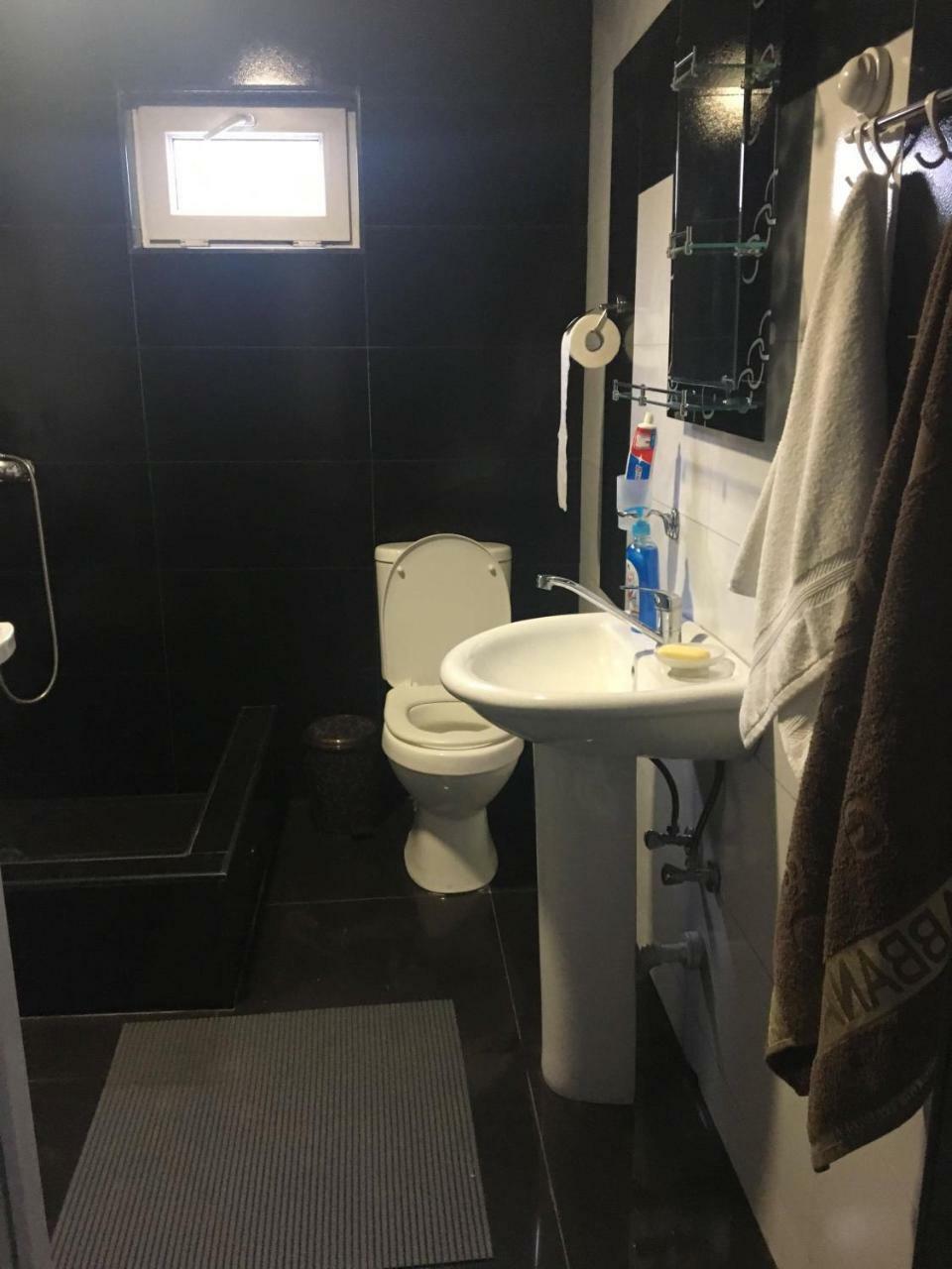 Guest House Telavi XXI Ngoại thất bức ảnh